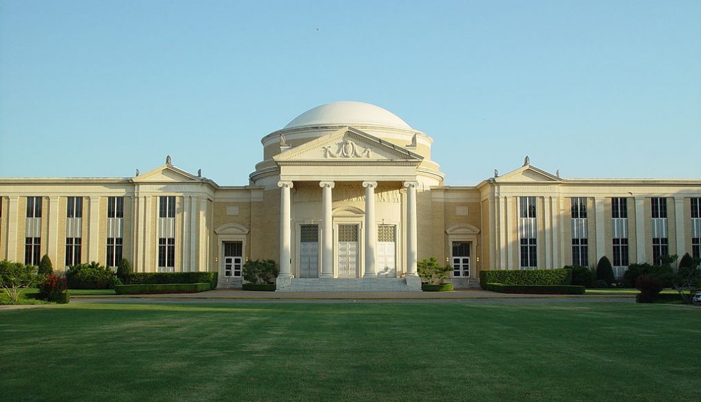 Séminaire de théologie à Fort Worth, Texas / ©Michael-David Bradford, Public domain, via Wikimedia Commons