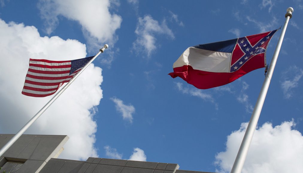 Le drapeau américain et de l&#039;Etat du Mississippi / ©Flikr/Maina Kiai