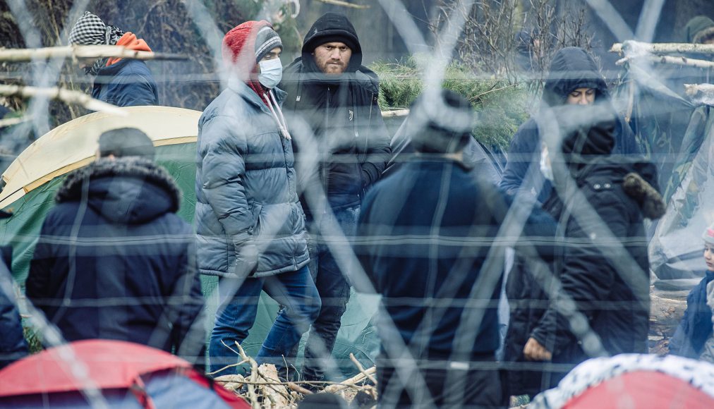 Des migrants à la frontière entre la Pologne et la Biélorussie / ©Flickr/Kancelaria Premiera/Irek Dorozanski