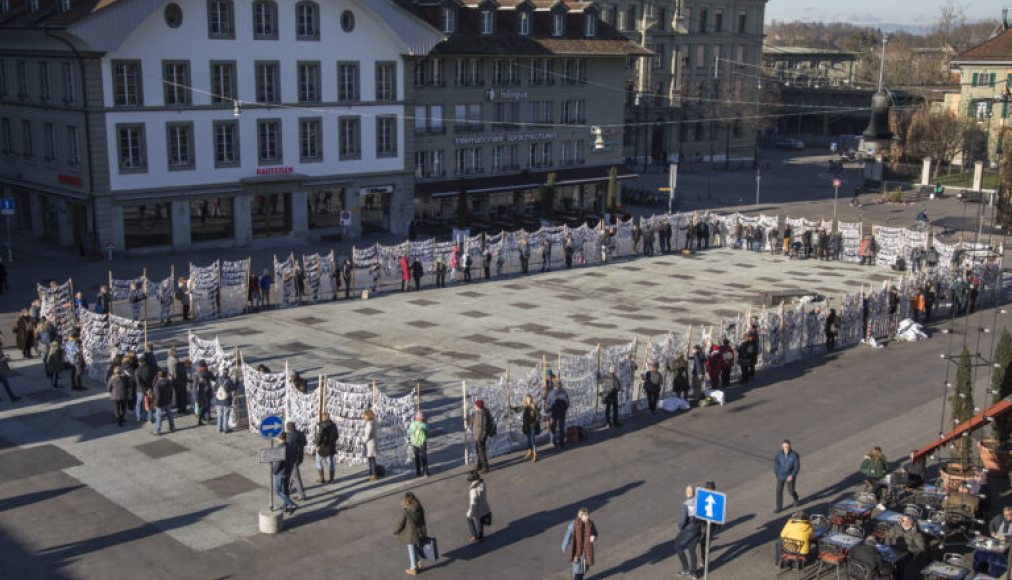 Les manifestants sur la Weisenhausplatz / ©UrsulaMarkus