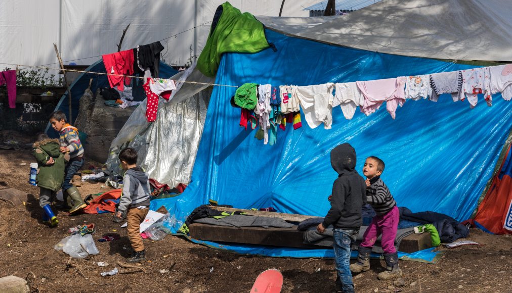 Camp de réfugiés en Grèce. / © iStock/dinosmichail