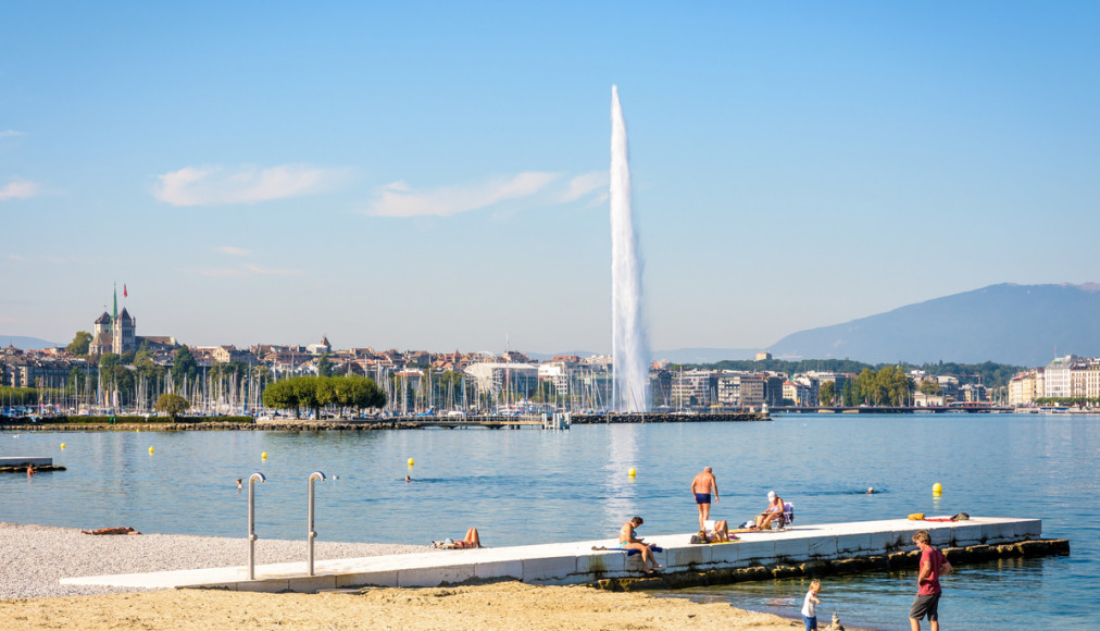 La plage des Eaux-Vives à Genève / ©iStock/Olrat