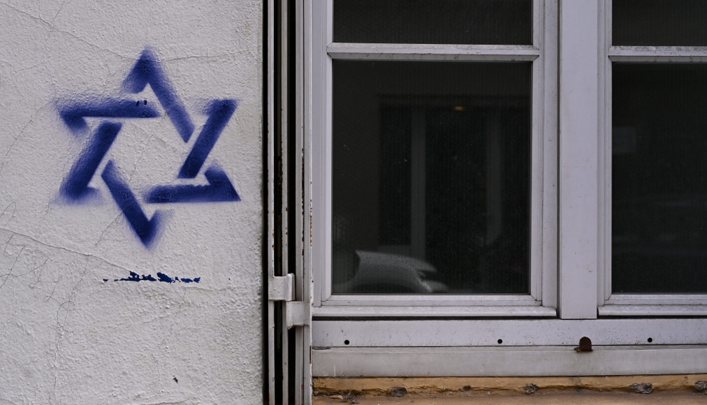Tags antisémites découvert sur une maison parisienne, le 31 octobre 2023. / Keystone