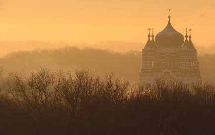 La cathédrale orthodoxe ukrainienne de Saint-Panteleimon à Kiev / ©Константинъ Буркут, CC BY-SA 4.0 Wikimedia Commons