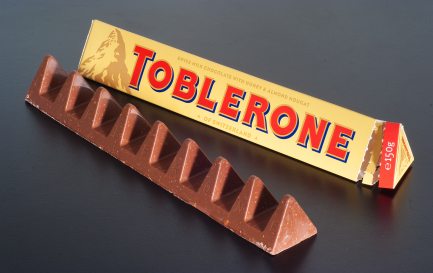 La barre chocolatée est créée en 1908 par Theodor Tobler. / ©Ashley Pomeroy/Wikipedia