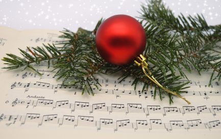 Noël, c’est la fête du oui à la vie, à une vie pleine à l’écoute de notre musique intérieure. / ©Pixabay